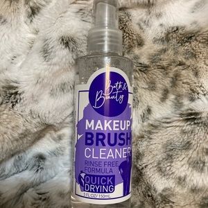 🟣✨Makeup Brush Cleaner✨New✨